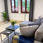 Cool\'S Apartment